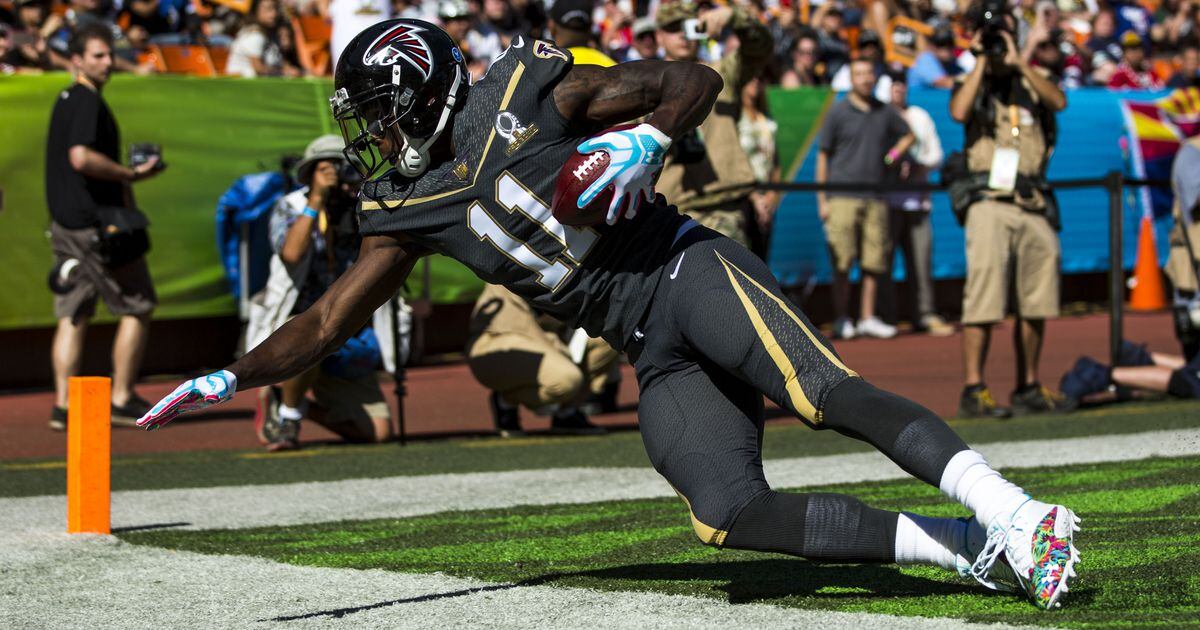 Wilson throws 3 touchdowns for Team Irvin in Pro Bowl victory