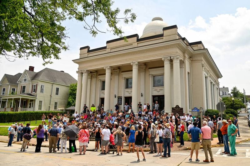 Hundreds of people gather at Temple Beth Israel for a counter-protest Saturday afternoon after an antisemitic hate group gathered outside the Temple Friday. (Photo Courtesy of Jason Vorhees)