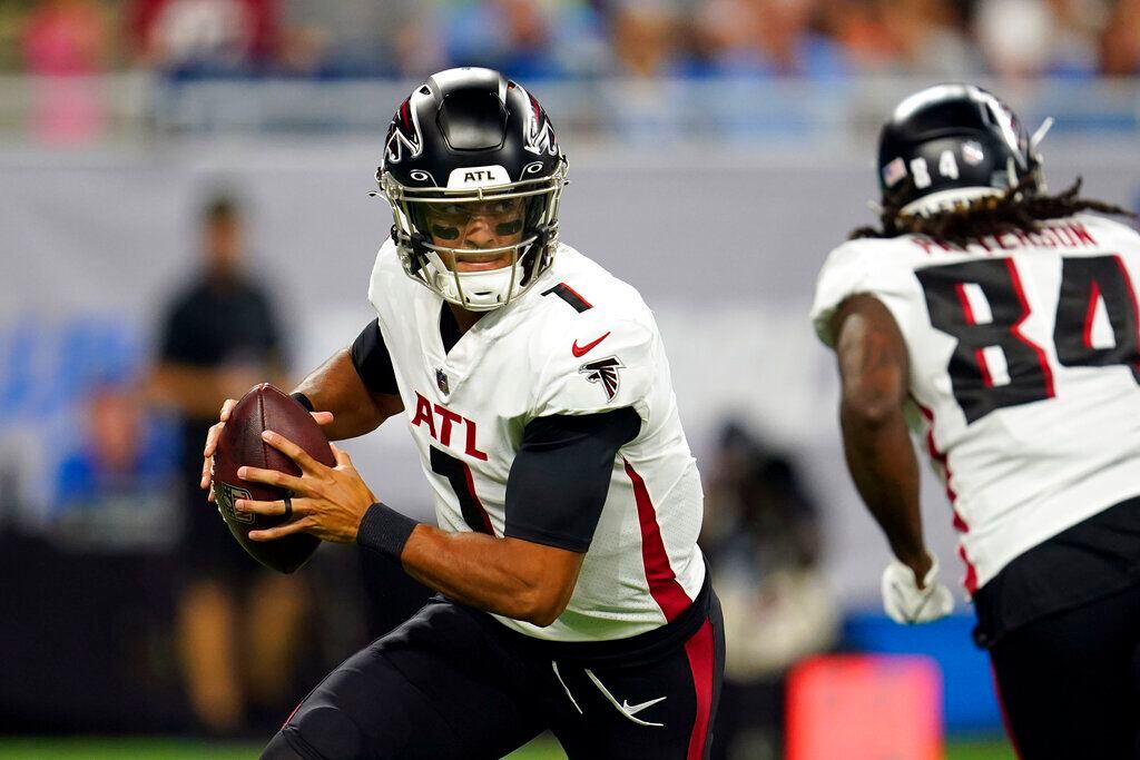 Marcus Mariota shows his wheels scoring TD in Falcons preseason opener