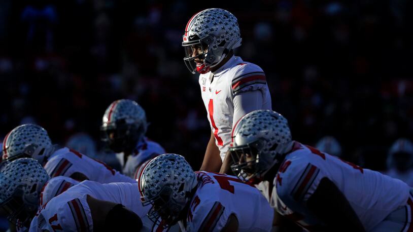 How Bears QB Justin Fields answered the Patriots' rally and led all-around  victory - The Athletic