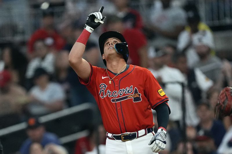 Atlanta Braves' Gio Urshela gestures after driving in a run with a single in the second inning of a baseball game against the Toronto Blue Jays Friday, Sept. 6, 2024, in Atlanta. (AP Photo/John Bazemore)