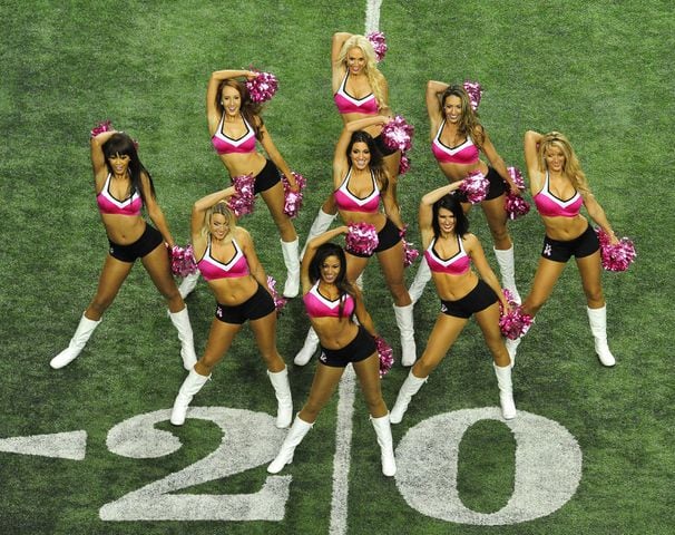 Photos: NFL cheerleaders take the field - Week 6