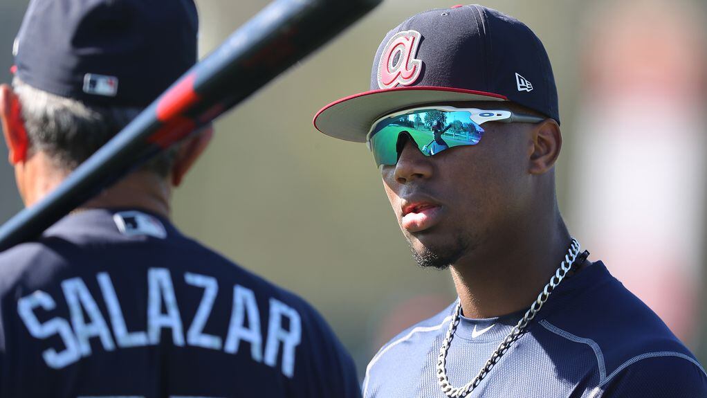 How Braves' Ronald Acuna wears his hat stirs debate