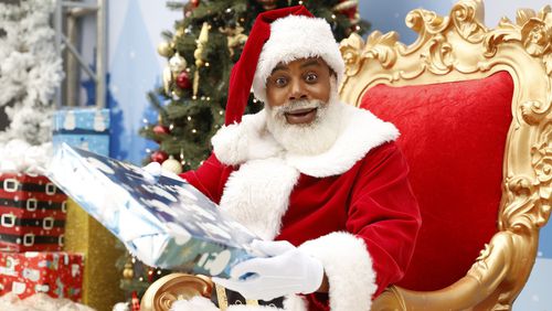 KENAN -- "Christmas" Episode 207 -- Pictured: Kenan Thompson as Kenan -- (Photo by: Jordin Althaus/NBC)