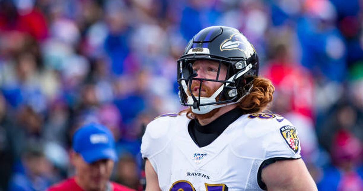 Falcons decline to exercise Hayden Hurst's fifth-year option