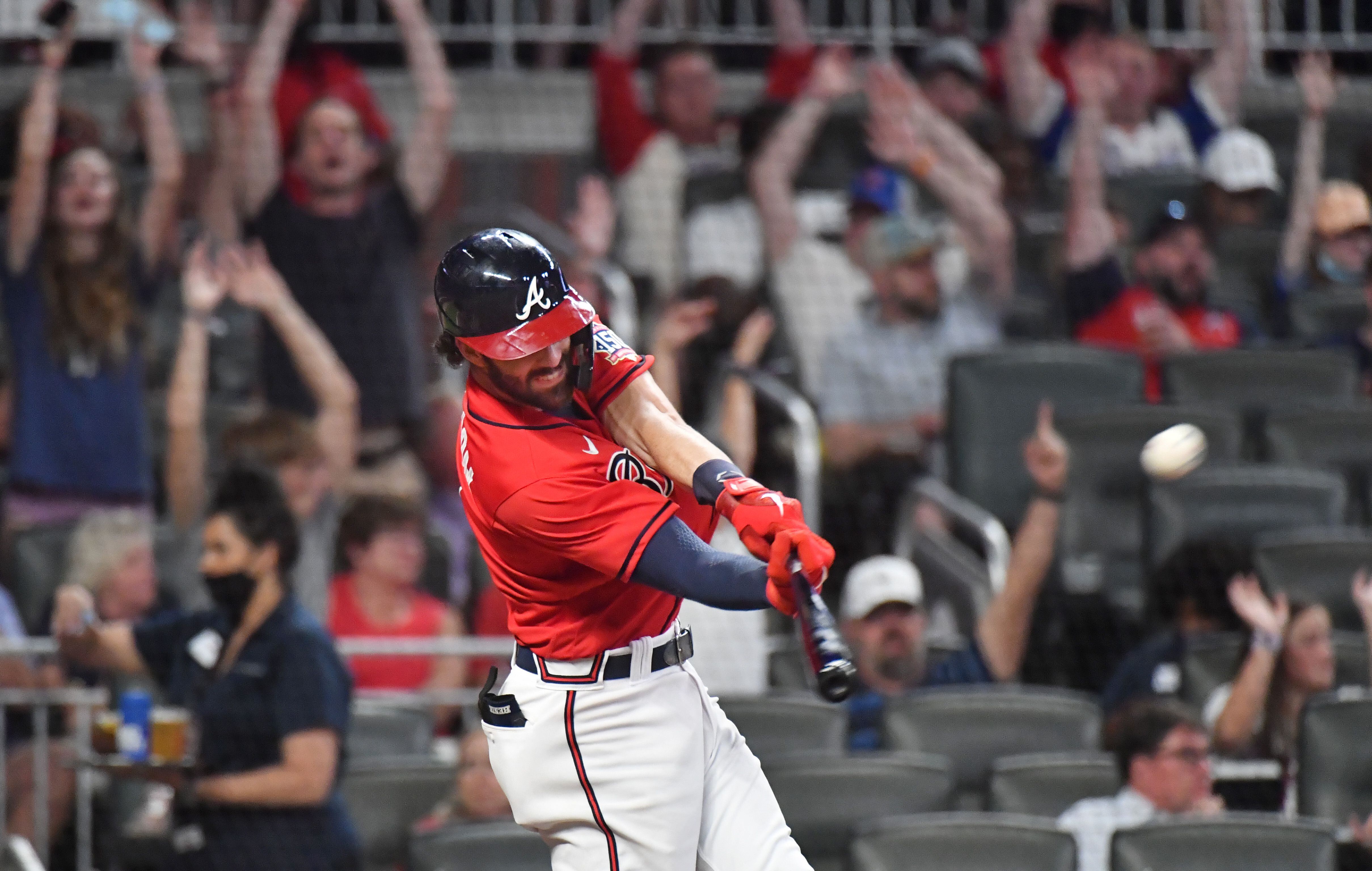 Braves make MLB history with home run fest in 20-1 win over Pirates 