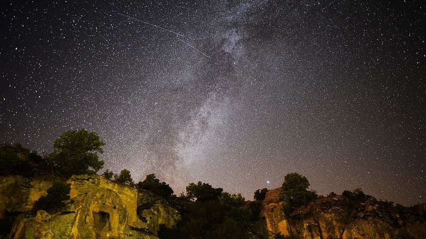 Photos: 2019 Perseid meteor shower lights up the night sky