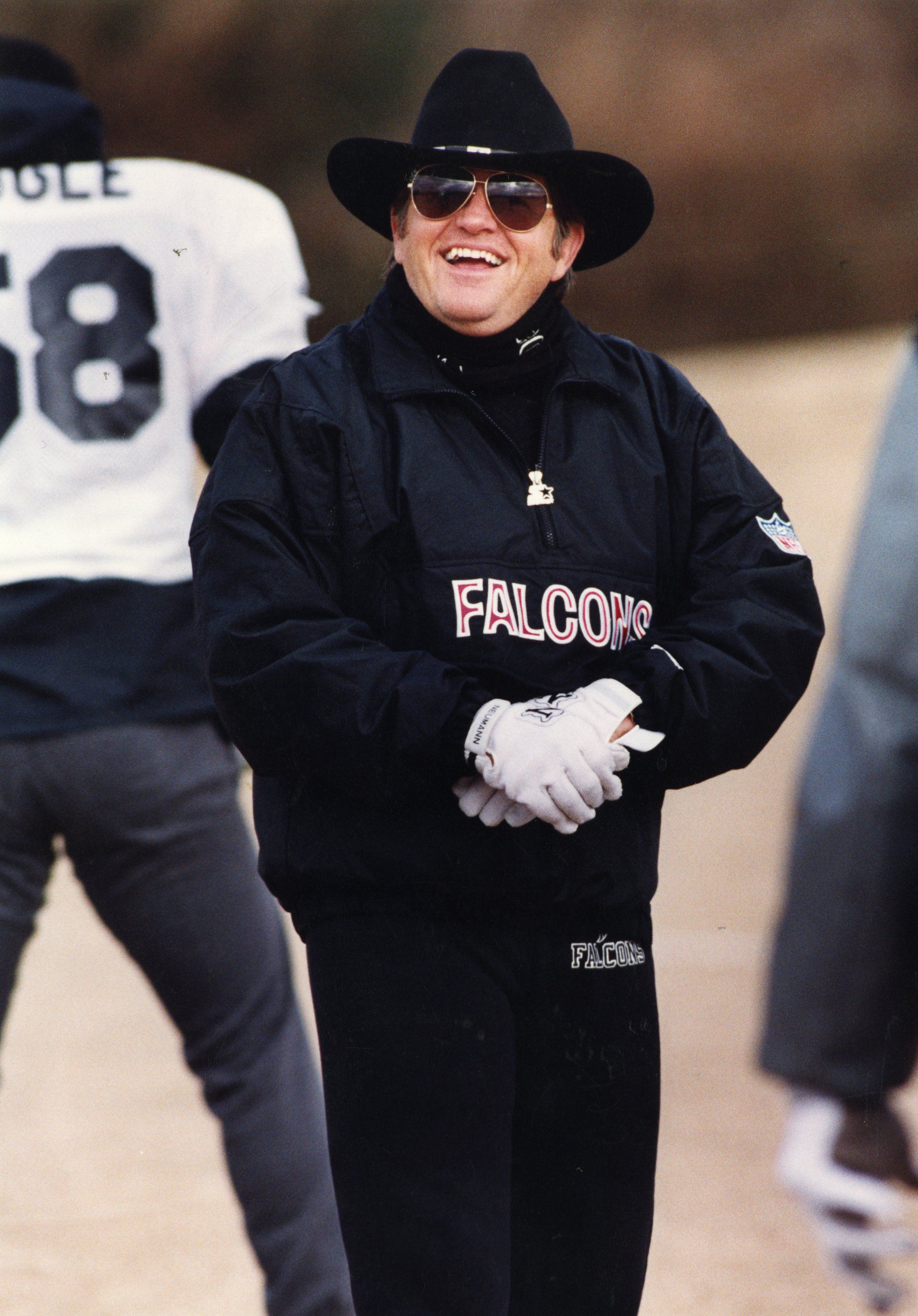 Atlanta Falcons head coach Jerry Glanville yells during a game News  Photo - Getty Images