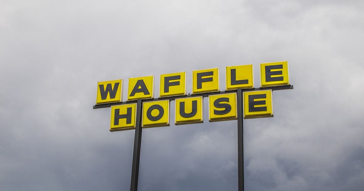 Police: Lady posed as Waffle Space employee for two hours, then swiped coins