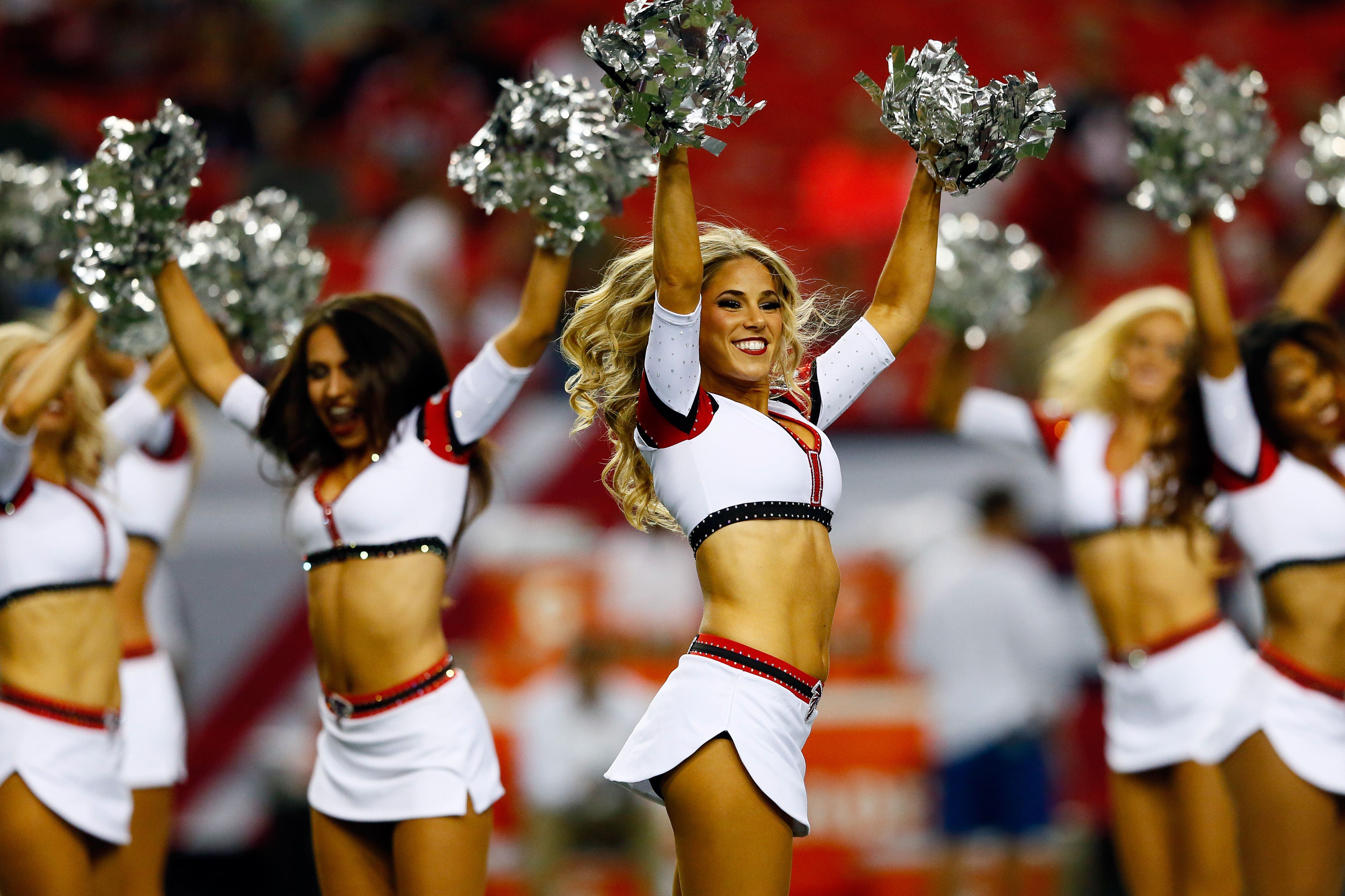 PHOTOS: Cheerleaders, Week 3 vs. Bears