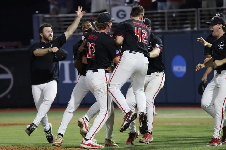 Georgia Tech vs UGA Bulldogs