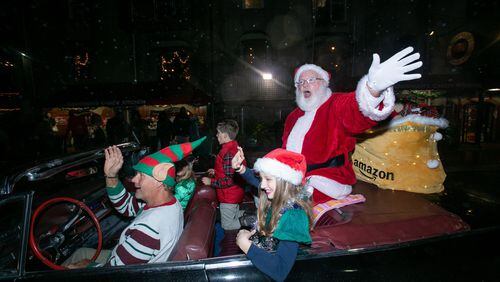 Santa arrives in style at Christmas on the River