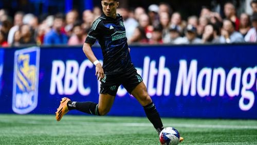 Atlanta United forward Luiz Araújo #10 dribbles during the second half of the match against Chicago Fire FC at Mercedes-Benz Stadium in Atlanta, GA on Sunday April 23, 2023. (Photo by Brandon Magnus/Atlanta United)