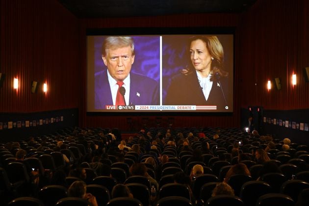 Supporters for Vice President Kamala Harris watch the presidential debate between Republican presidential nominee former President Donald Trump and Democratic presidential nominee Vice President Kamala Harris during a Democrat Debate watch party at Tara Theater, Tuesday, September 10, 2024, in Atlanta. The ABC News debate, which begins at 9 p.m., is expected to be the only chance for voters to see the two rivals in a side-by-side confrontation this election season. (Hyosub Shin / AJC)