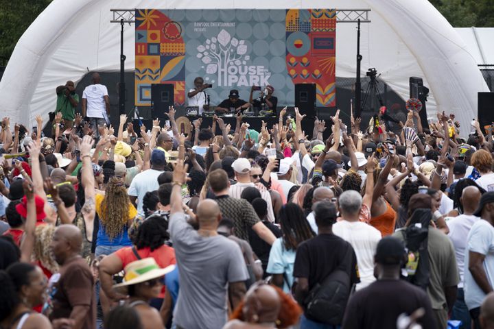 People pack the tennis court dance floor during the 20th anniversary of the House In The Park music festival in Grant Park  in Atlanta on Sunday, Sept. 1, 2024. (Ben Gray / Ben@BenGray.com)