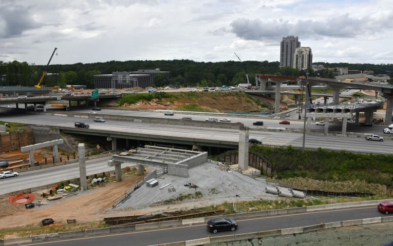 July 1, 2020 Sandy Springs - Construction takes place along SR 400 near of the I-285/Ga. 400 interchange in Sandy Springs on Wednesday, July 1, 2020.  (Hyosub Shin / Hyosub.Shin@ajc.com)