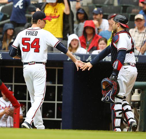 Braves sweep to take NL East lead; Mets look unprepared for