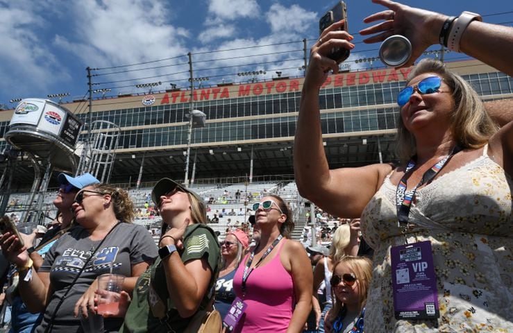 Quaker State 400 photos