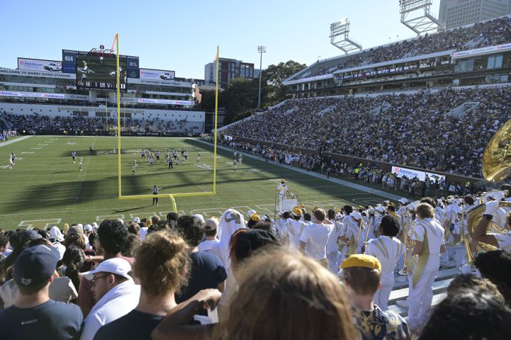 100922 GATECH PHOTO