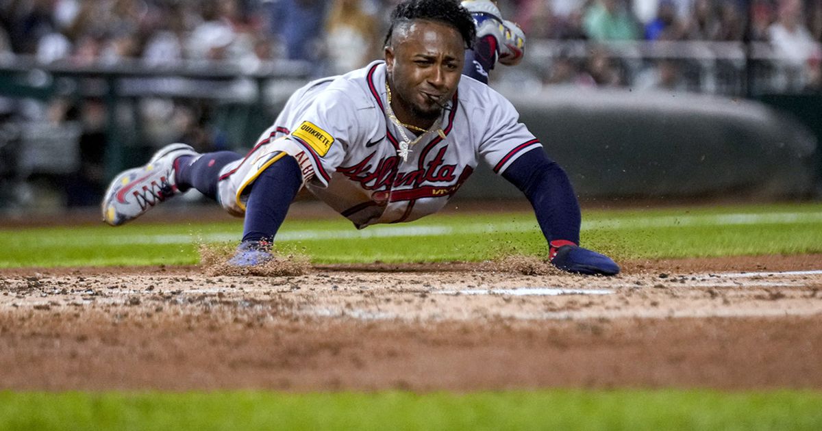 Ozzie Albies' two-run homer, 05/22/2021