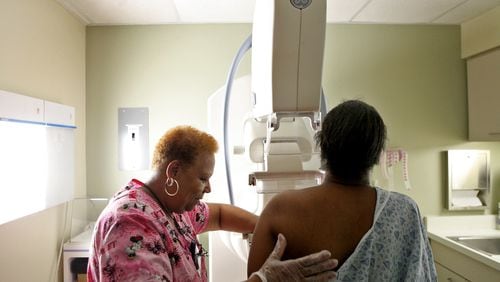 A woman gets her routine yearly mammogram at Mt. Sinai Hospital in Chicago.  (Heather Charles/Chicago Tribune/TNS)