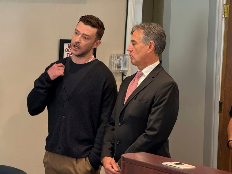 Justin Timberlake, left, appears in court with his attorney Edward Burke, Friday, Sept. 13, 2024, in Sag Harbor, N.Y. (T E McMorrow/Pool Photo via AP )