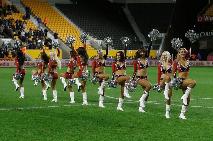 Lions vs. Falcons: Cheerleader photos