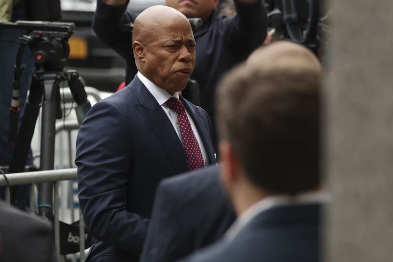 New York City mayor Eric Adams arrives at Manhattan federal court, Friday, Sept. 27, 2024, in New York. (AP Photo/Yuki Iwamura)