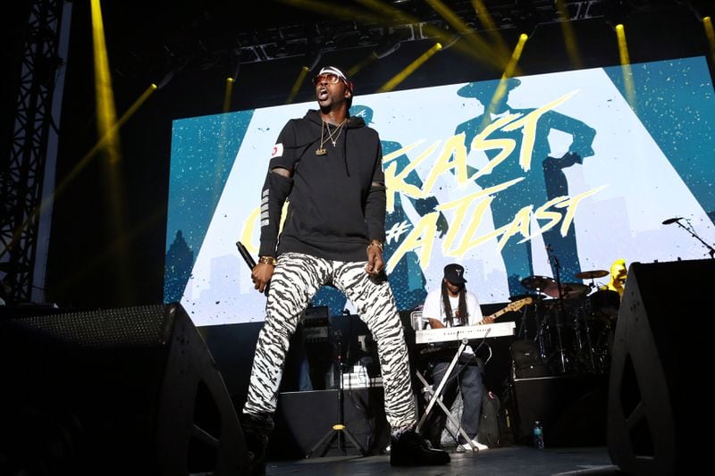 2 Chainz is giving beyond the holiday season. Photo: Robb D. Cohen/www.robbsphotos.com.