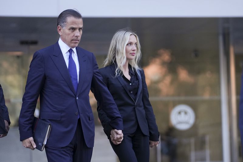 Hunter Biden leaves federal court with his wife Melissa Cohen Biden after pleading guilty in his felony federal tax case, Thursday, Sept. 5, 2024, in Los Angeles. (AP Photo/Eric Thayer)