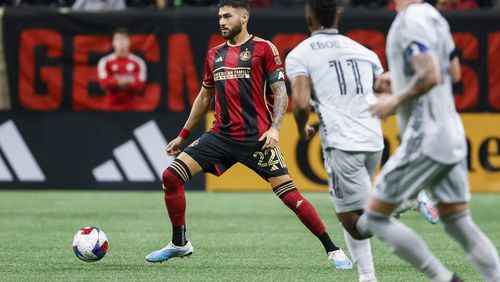 Atlanta United defender Juan Jose Purata (22) controls the ball against San Jose during their MLS season opener at Mercedes-Benz Stadium, Saturday, Feb. 25, 2023, in Atlanta. Jason Getz / Jason.Getz@ajc.com)
