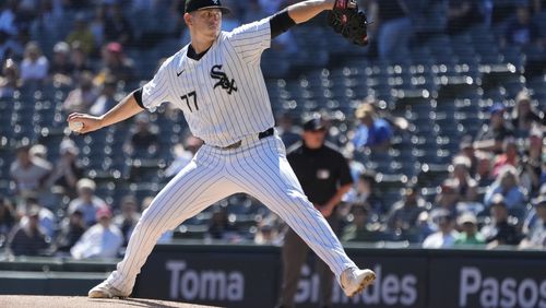 Chicago White Sox starting pitcher Chris Flexen delivers during the first inning of a baseball game against the Los Angeles Angels on Thursday, Sept. 26, 2024, in Chicago. (AP Photo/Charles Rex Arbogast)