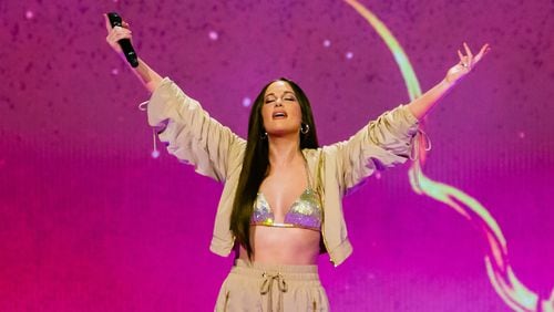Kacey Musgraves performs a 19-song set heavily weighted to her last two albums at a sold-out State Farm Arena Feb. 9, 2022.