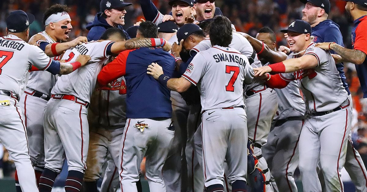Atlanta Braves advance to the World Series for the first time in 22 years,  will face Houston Astros, National