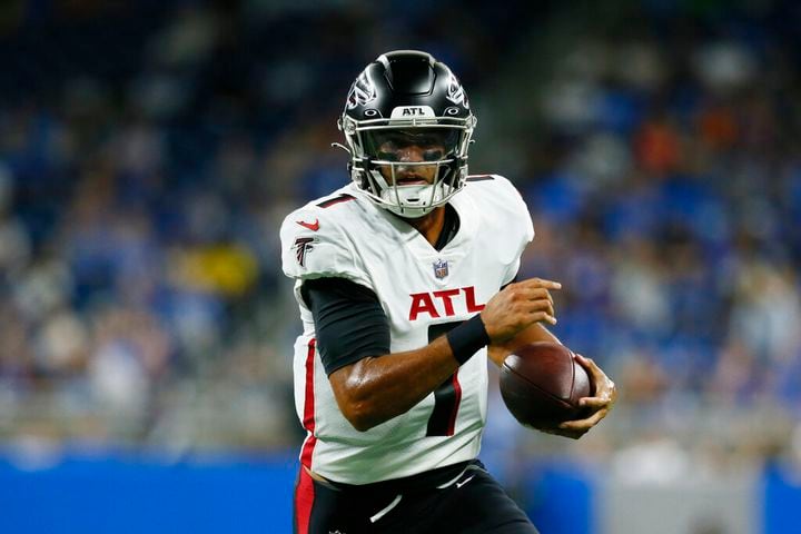 Marcus Mariota shows his wheels scoring TD in Falcons preseason opener