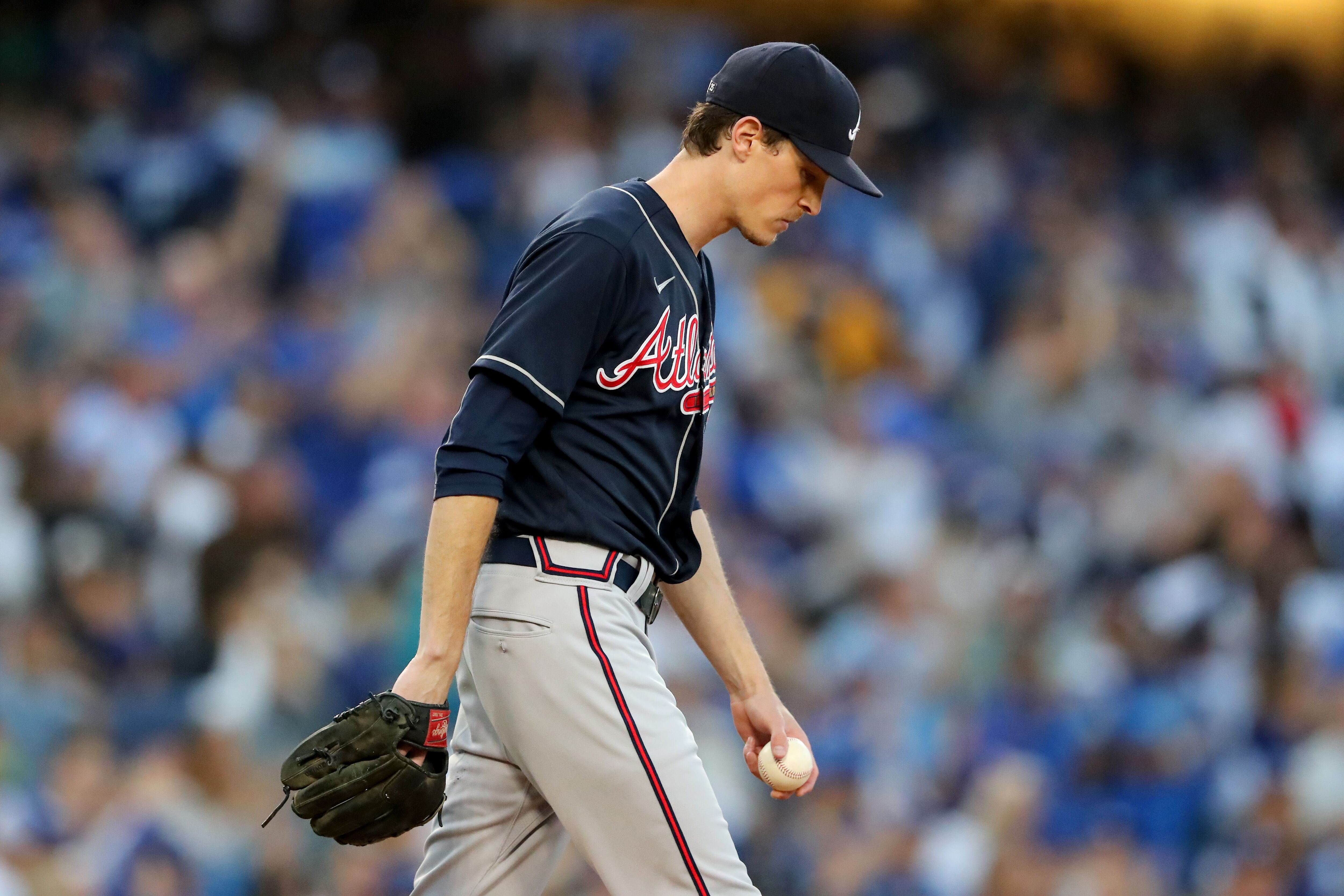 Photos: Braves routed by Dodgers in Game 5