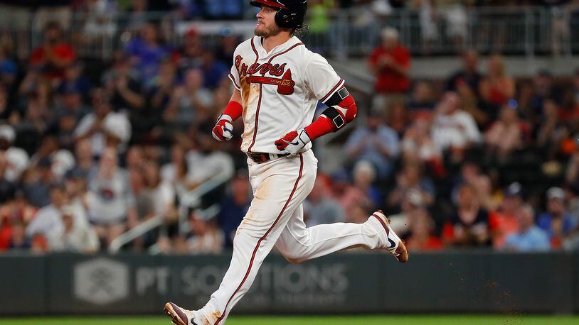 Atlanta Braves Third base Josh Donaldson warms up during the game