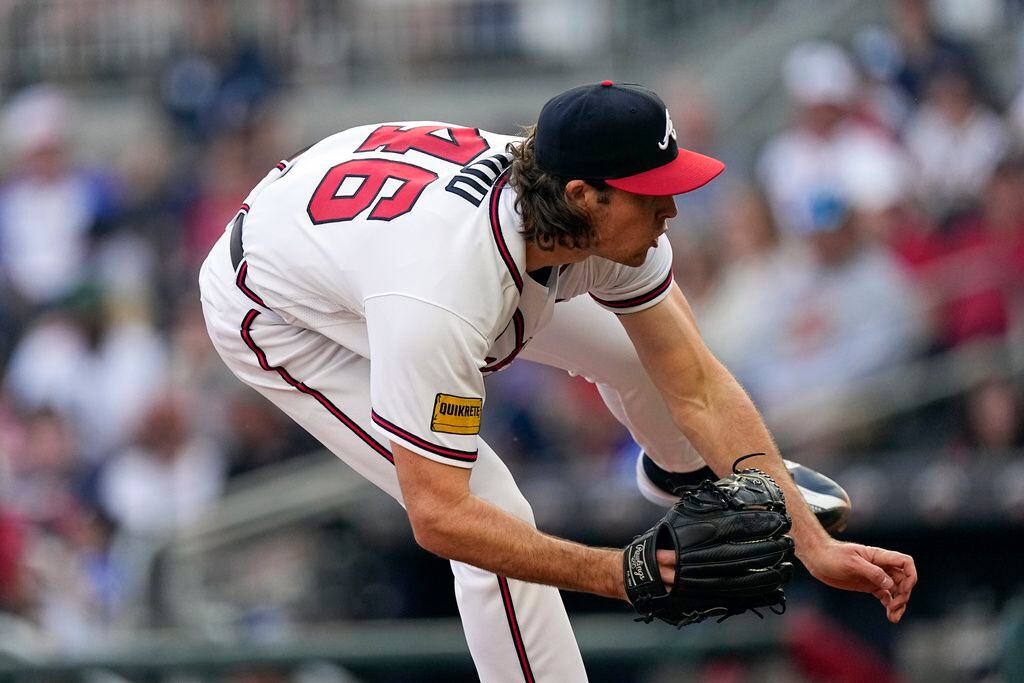 Riley homers twice, Braves win 14th straight, 8-2 over Nats