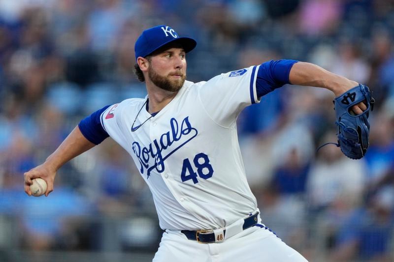 Kansas City Royals starting pitcher Alec Marsh throws during the first inning of a baseball game against the Detroit Tigers Wednesday, Sept. 18, 2024, in Kansas City, Mo. (AP Photo/Charlie Riedel)