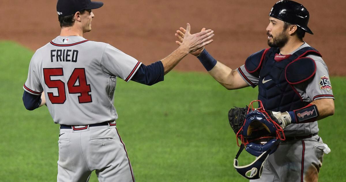 5-at-10: Braves deep breaths, South Florida soars, Apple says hold