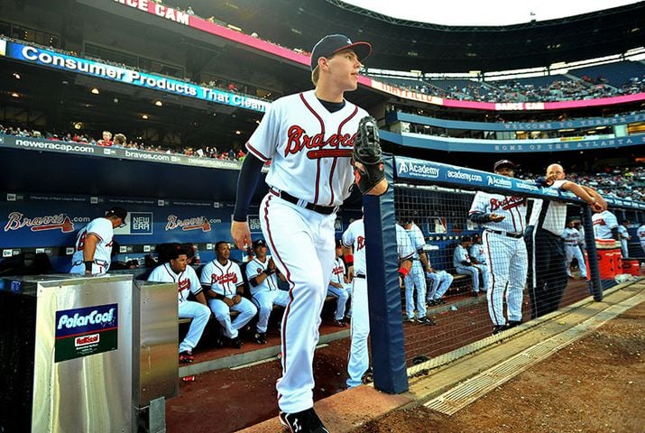 Braves' first baseman opens up to fans on Twitter