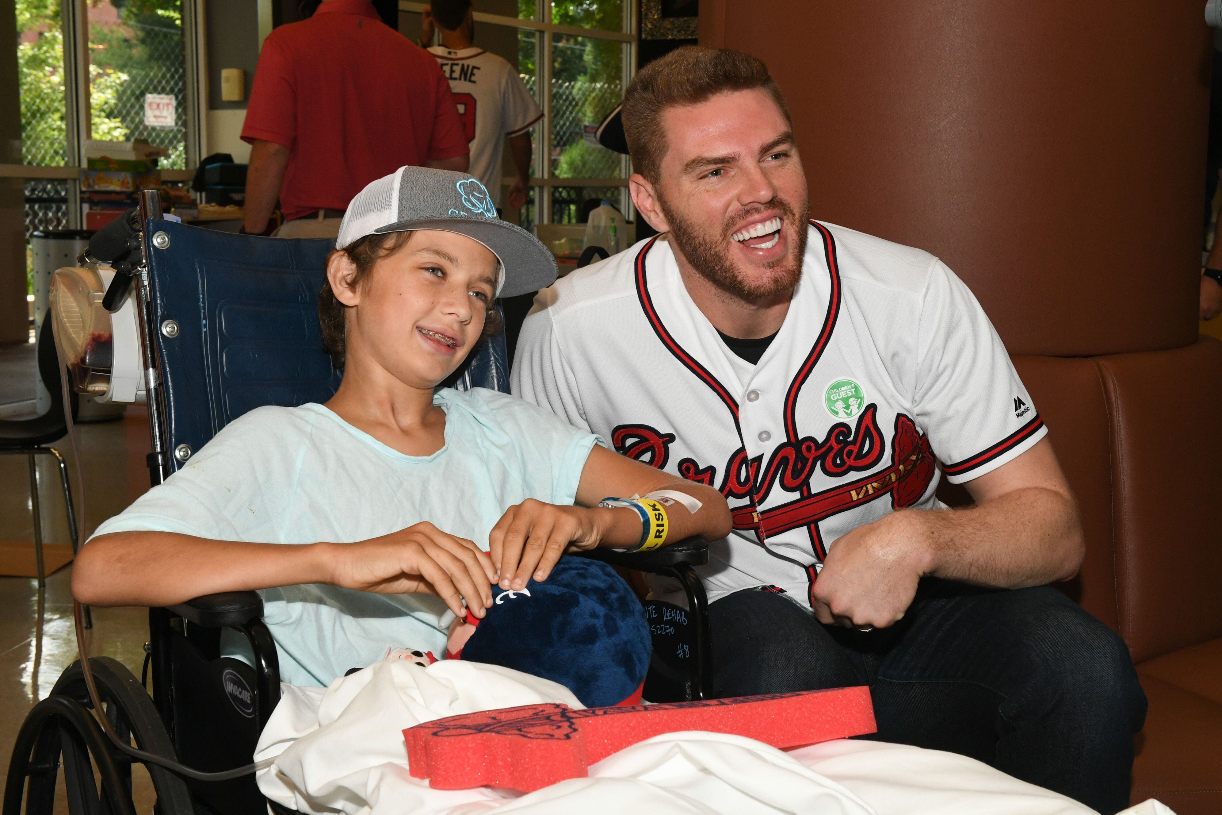 Freddie Freeman - Can't thank these kids enough for the well wishes.  Children's Healthcare of Atlanta photo: Atlanta Braves #trueheros