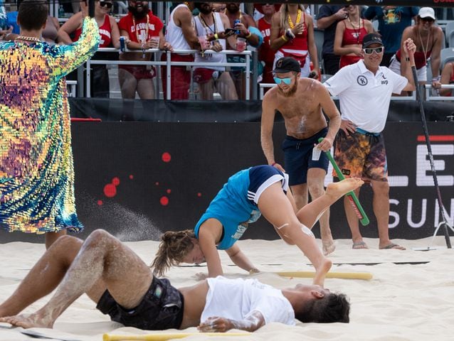 beach volleyball