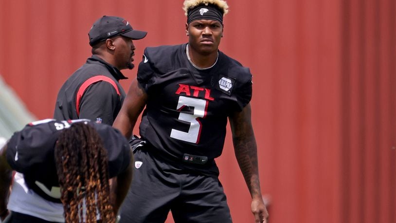 Atlanta Falcons linebacker Mykal Walker (3) lines up against the