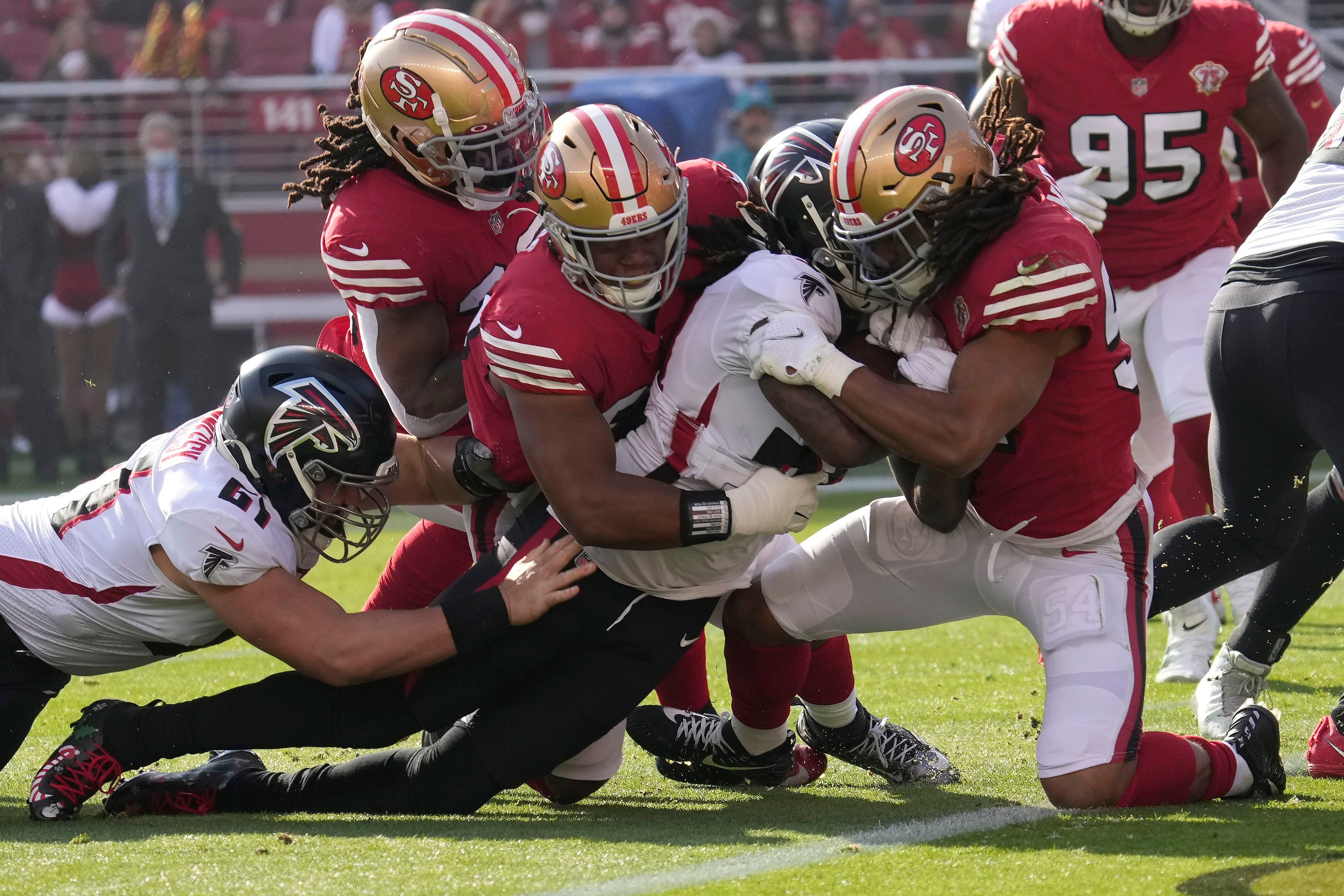 Falcons recover fumble in end zone for TD after recovering Jeff Wilson  fumble