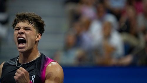  Ben Shelton of the U.S. reacts in his U.S. Open men’s singles semifinal match against Novak Djokovic of Serbia at Arthur Ashe Stadium in Queens, Sept. 8, 2023. (Maansi Srivastava/The New York Times) 