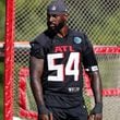 072822 Flowery Branch, Ga.: Atlanta Falcons inside linebacker Rashaan Evans (54) during Falcons training camp at the Falcons Practice Facility Thursday, July 28, 2022, in Flowery Branch, Ga. (Jason Getz / Jason.Getz@ajc.com)