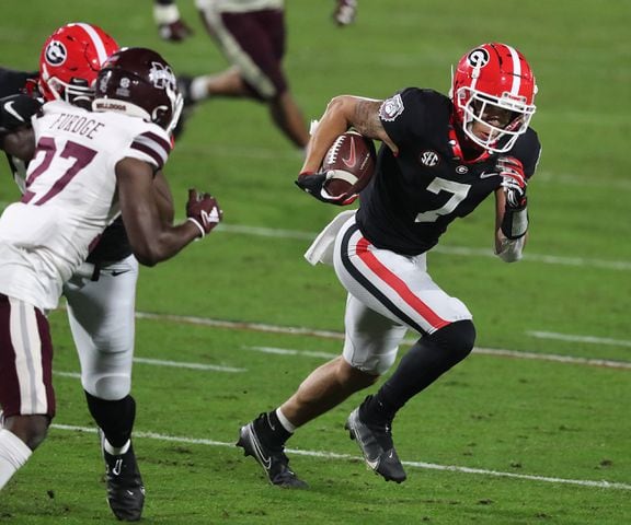 Bulldogs will wear black jerseys in Peach Bowl