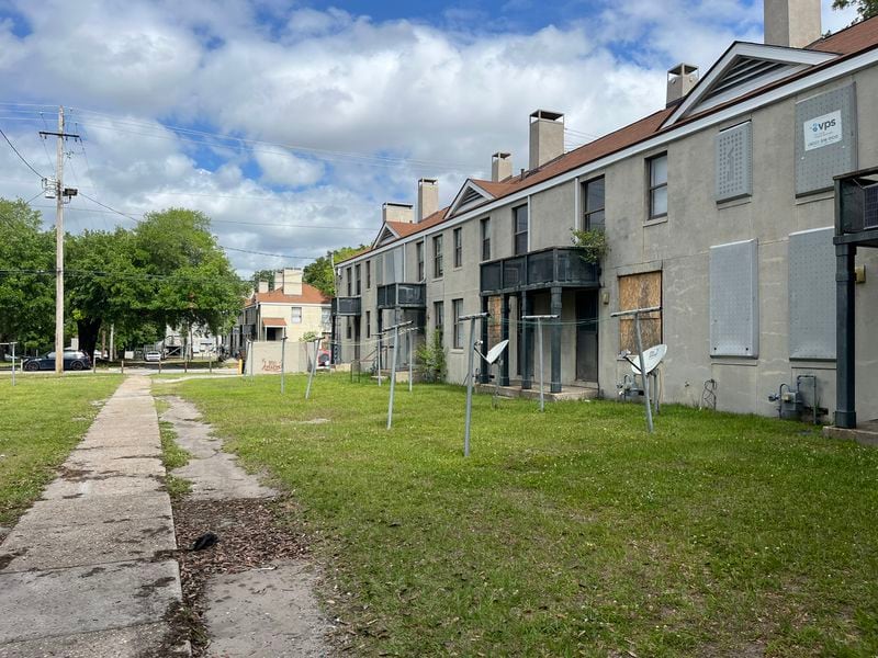 In April 2024, an inspection of Yamacraw apartments conducted by the federal Department of Housing and Urban Development, which oversees taxpayer-supported public housing nationwide, found 29 “life-threatening” deficiencies that pose a high risk of death to residents. (Renuka Rayasam/KFF Health News)