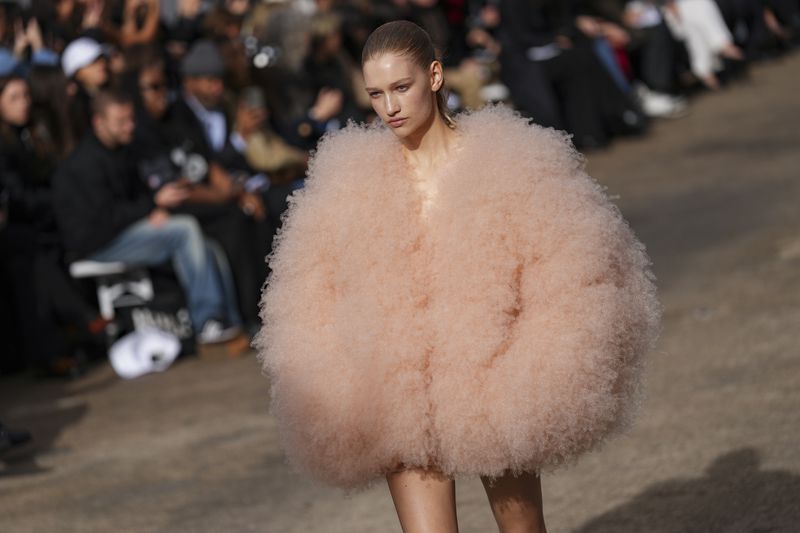 A model wears a creation as part of the Stella McCartney Spring/Summer 2025 collection presented Monday, Sept. 30, 2024 in Paris. (Photo by Scott A Garfitt/Invision/AP)